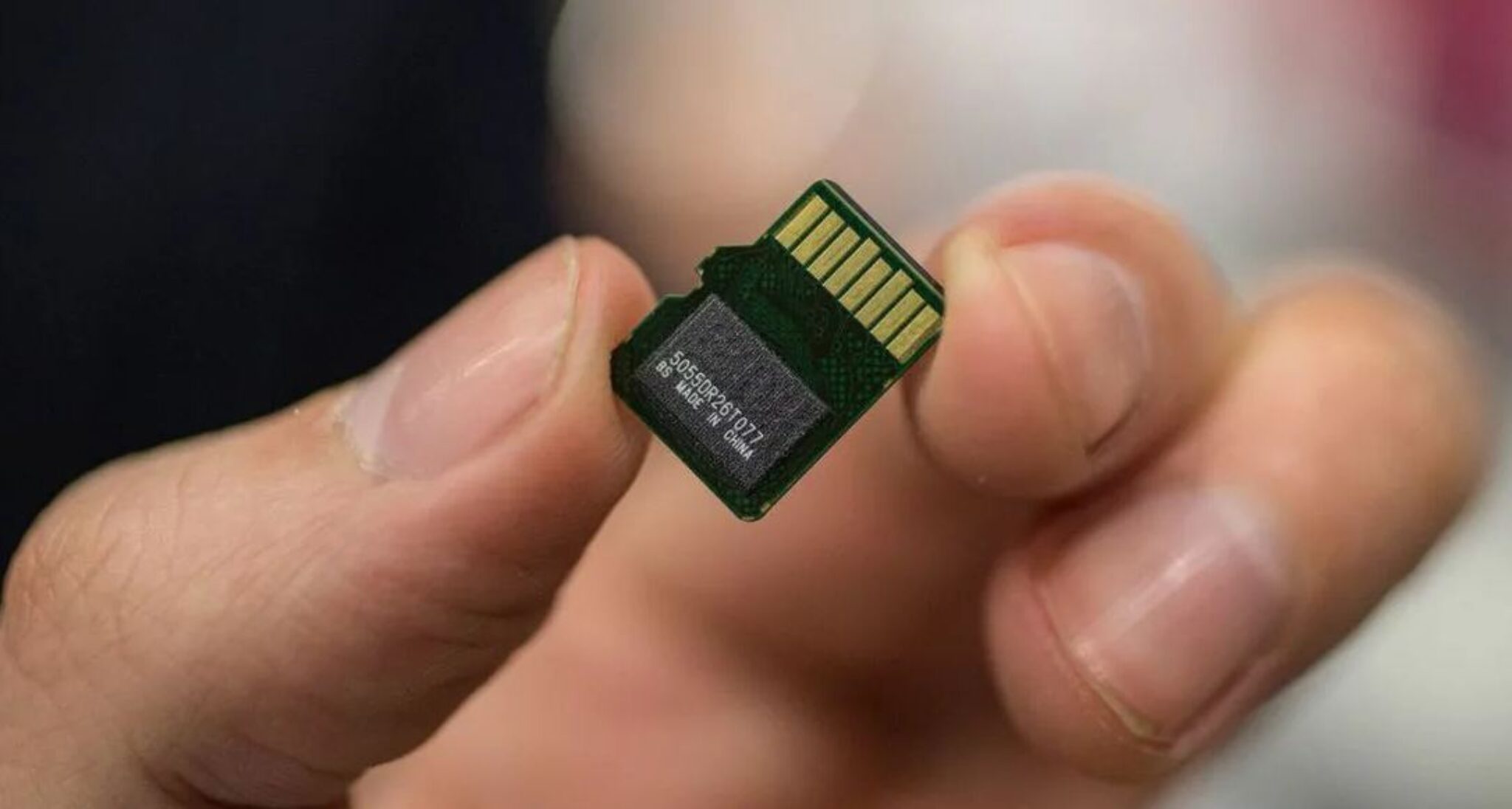 Дополнительная память для телефона. SD MICROSD. Чип sd7500. Смартфон флешка MICROSD. MICROSD чип.